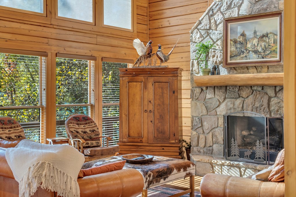 419948 Hiawassee Residential