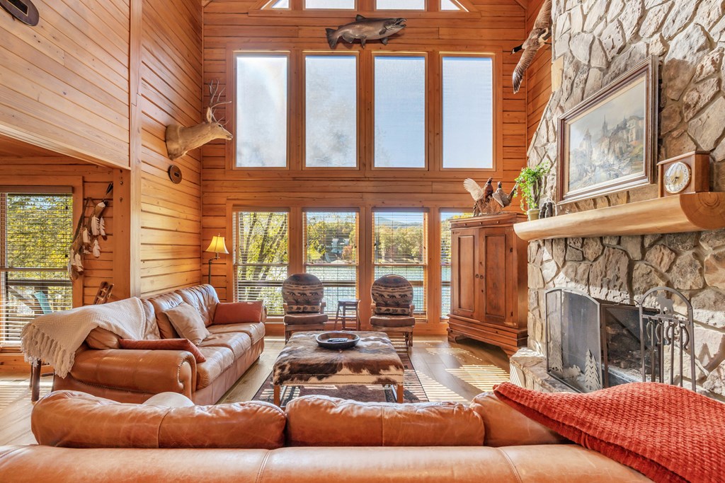 419948 Hiawassee Residential