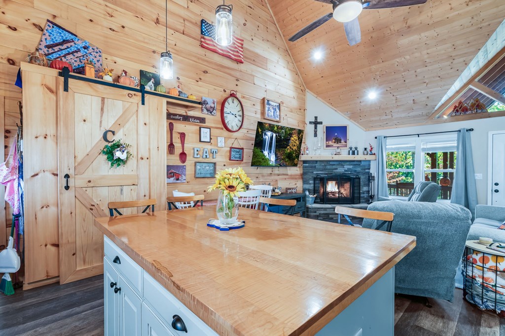 419951 Blairsville Residential