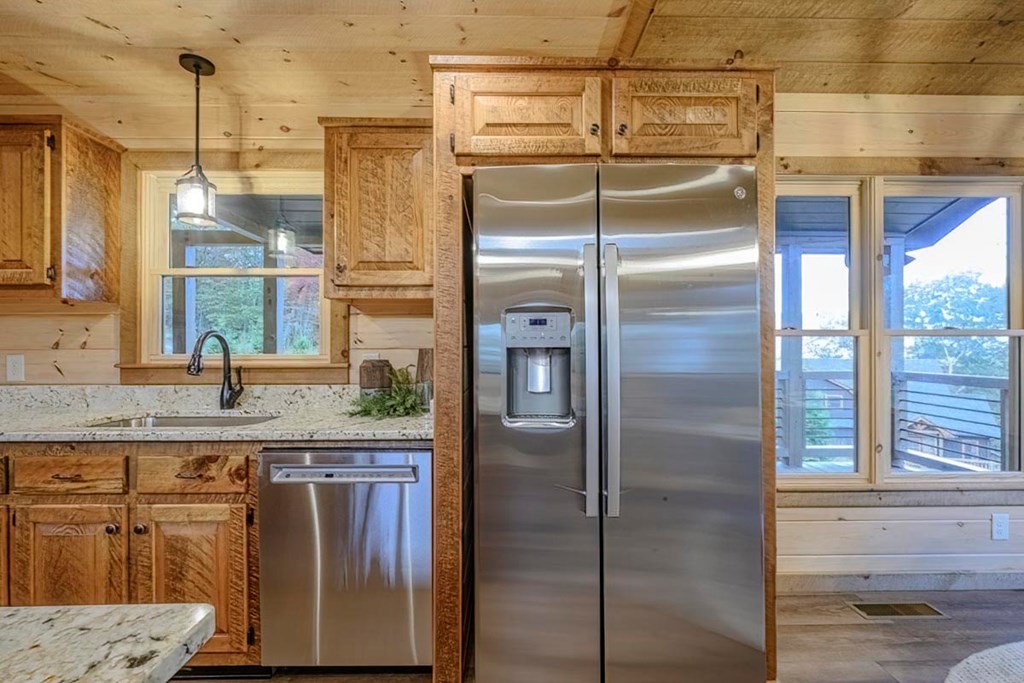 419961 Blue Ridge Residential