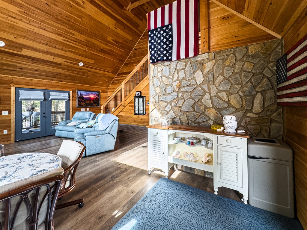 419969 Murphy Residential