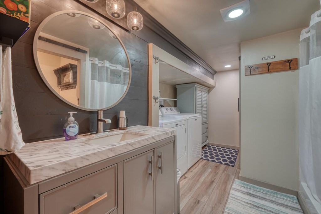 420017 Hiawassee Residential