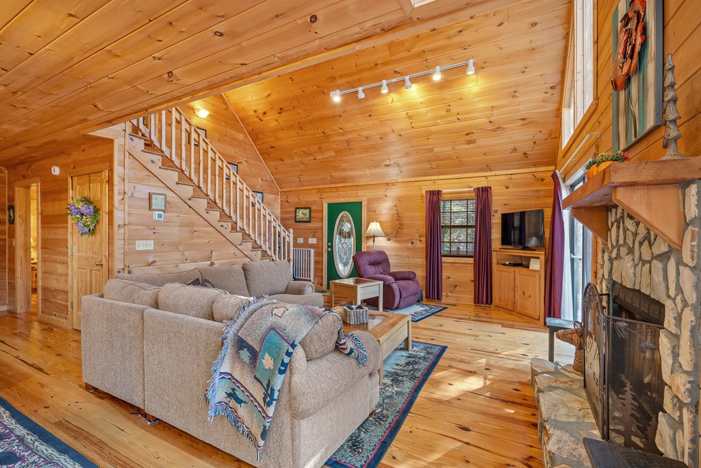 420022 Ellijay Residential