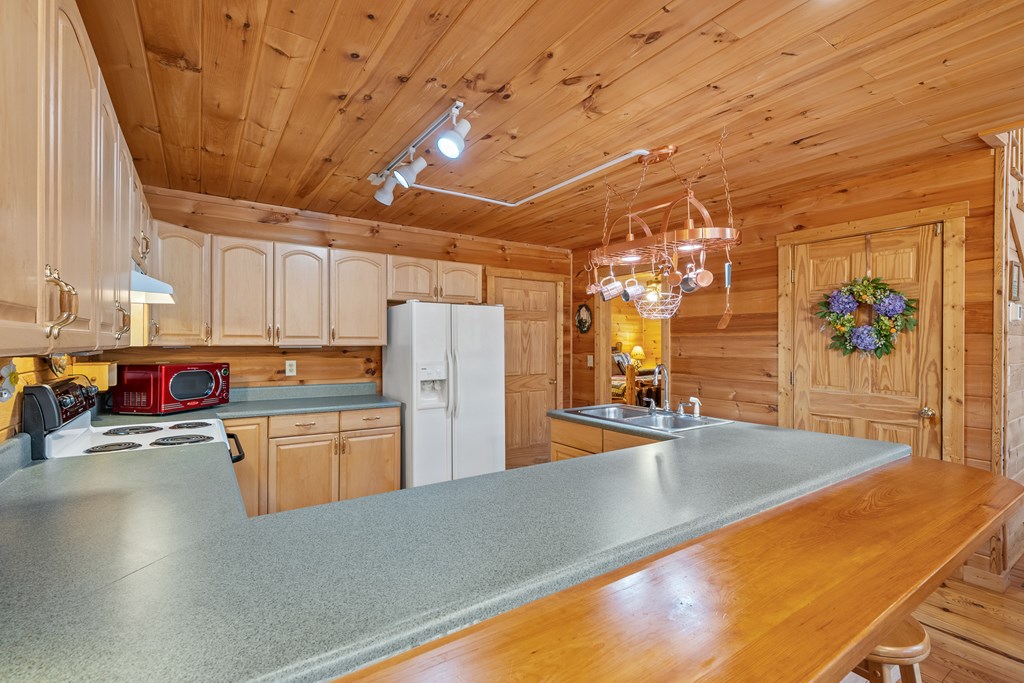 420022 Ellijay Residential