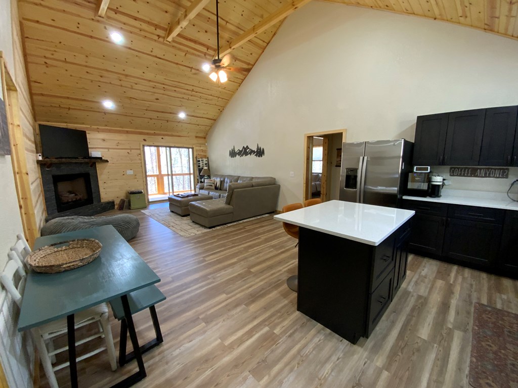 420062 Murphy Residential