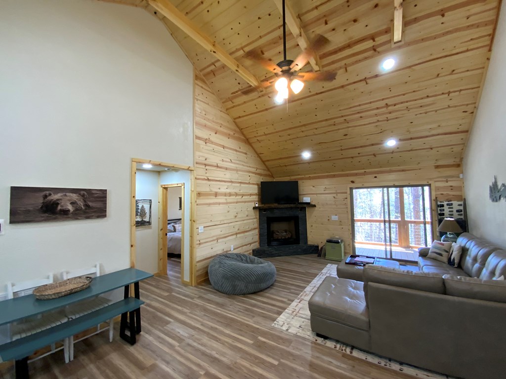 420062 Murphy Residential