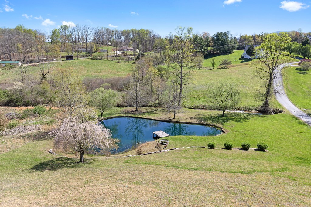 420073 Young Harris Residential