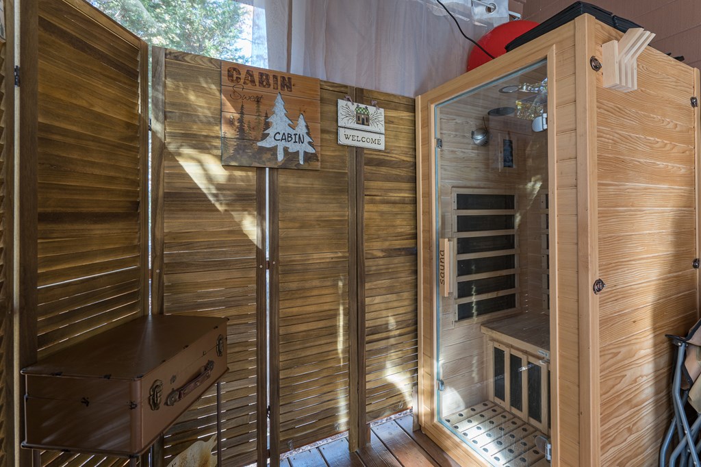 420082 Murphy Residential