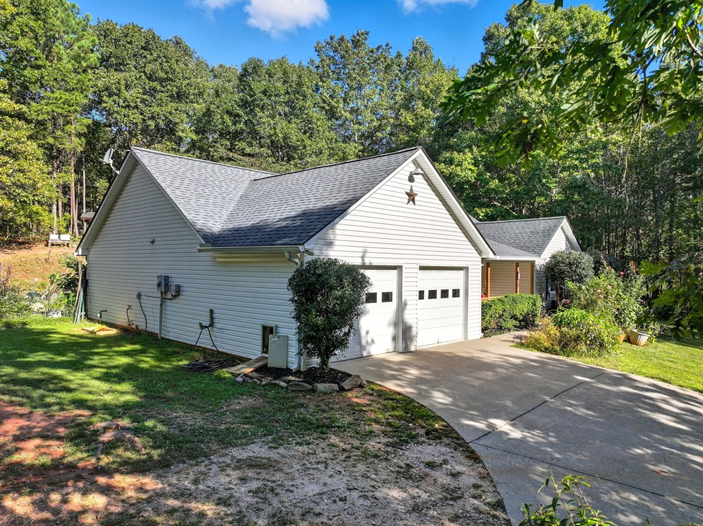 420090 Ellijay Residential