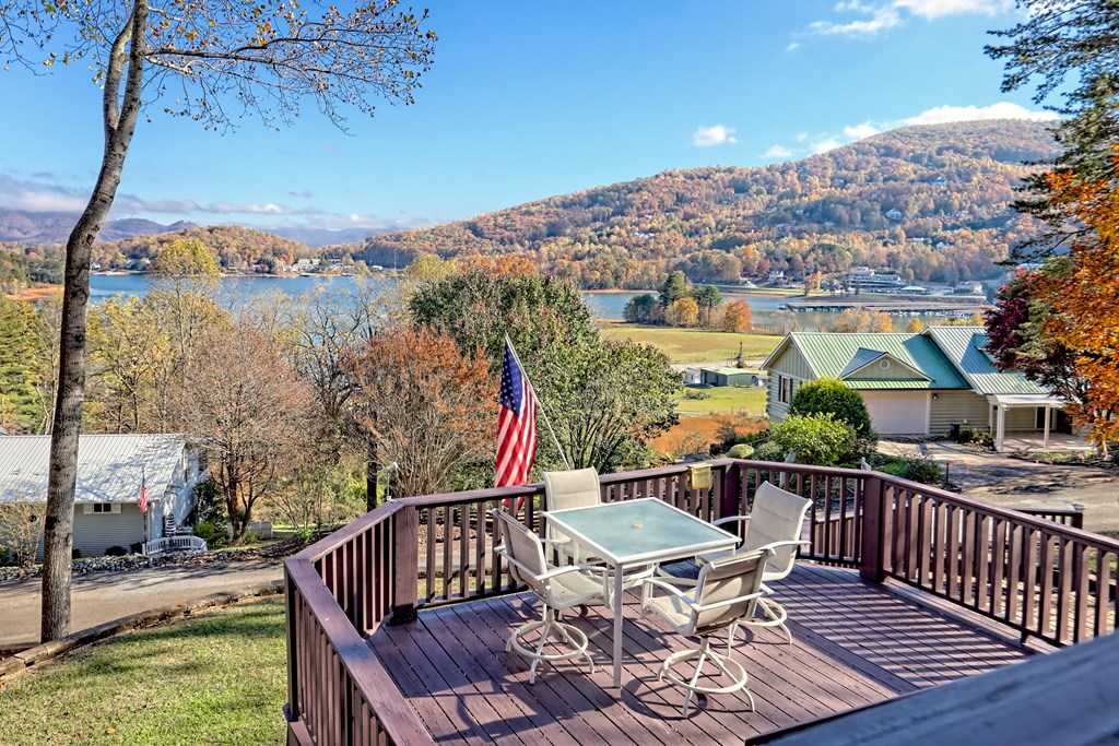 420097 Young Harris Residential