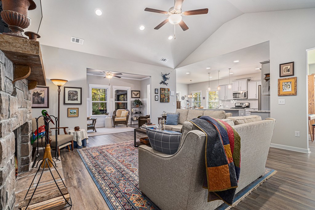 420100 Dawsonville Residential