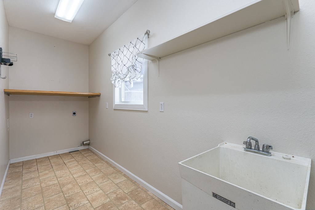 420119 Murphy Residential