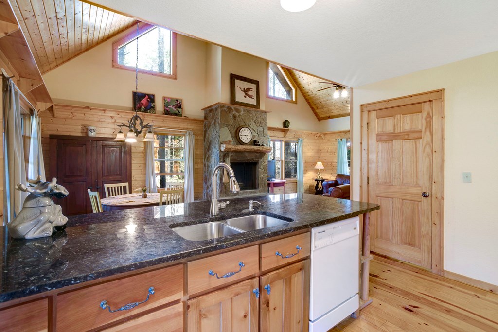 420151 Murphy Residential