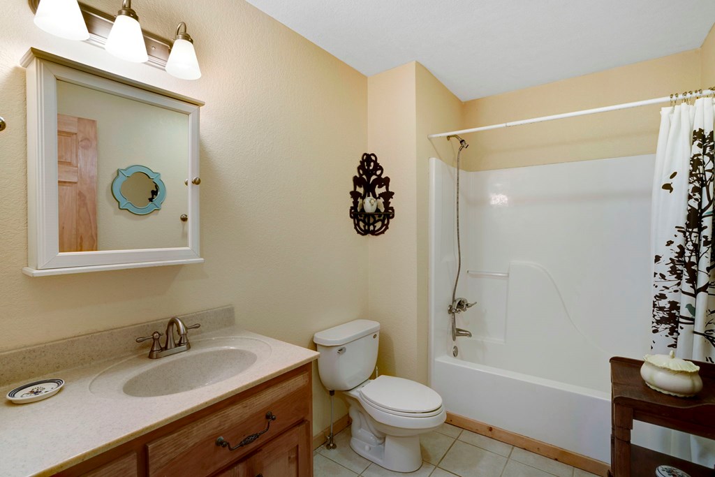 420151 Murphy Residential