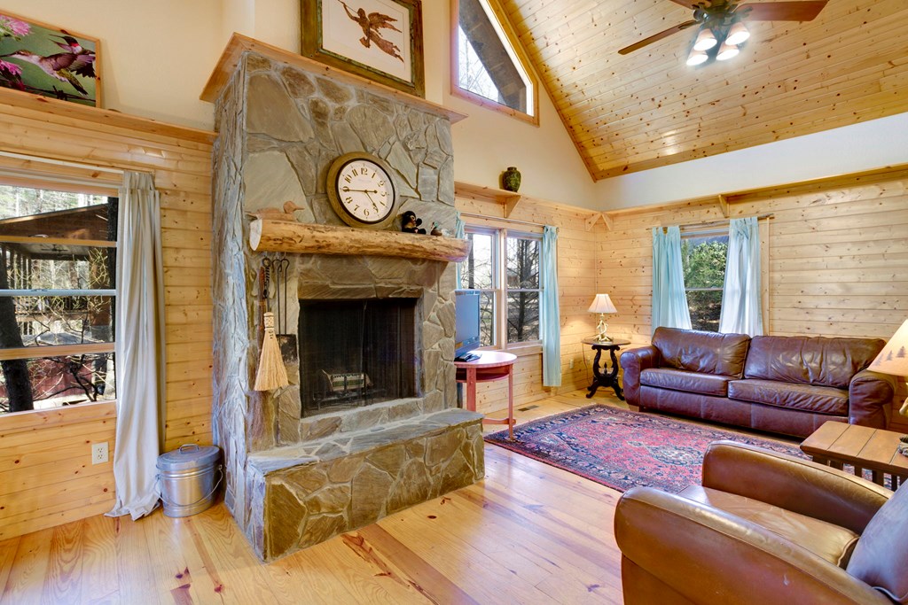 420151 Murphy Residential