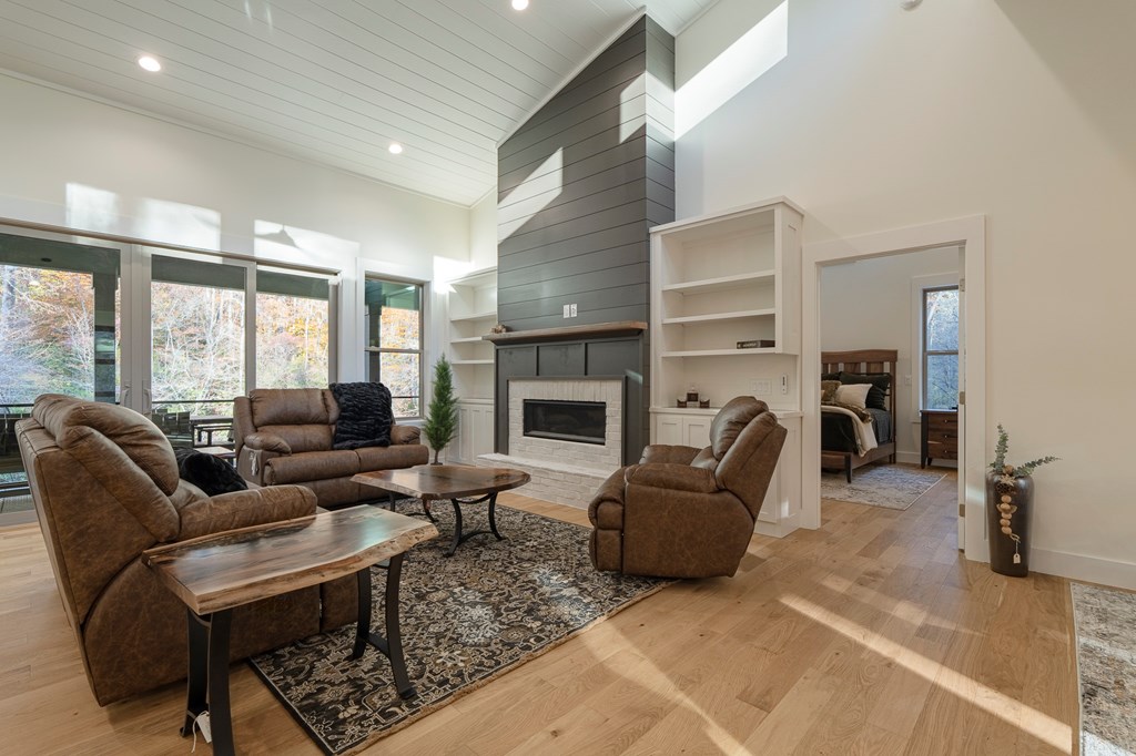 420153 Blairsville Residential