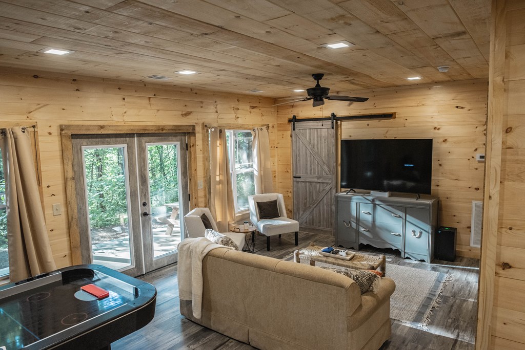 420154 Cherry Log Residential