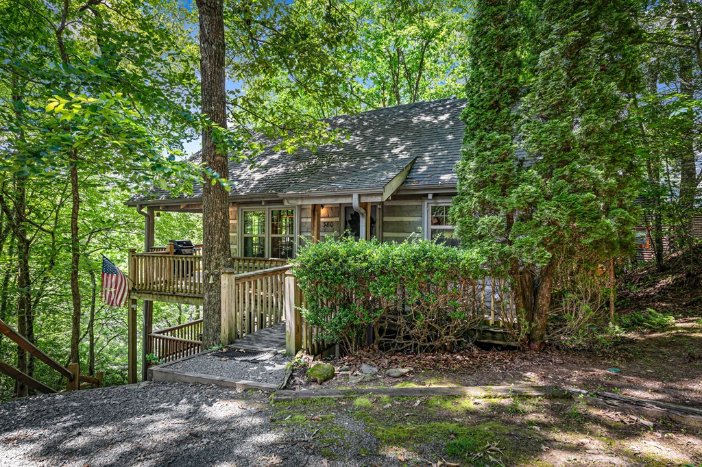 420156 Blue Ridge Residential