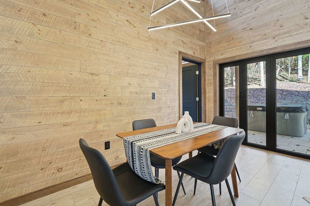 420172 Blue Ridge Residential