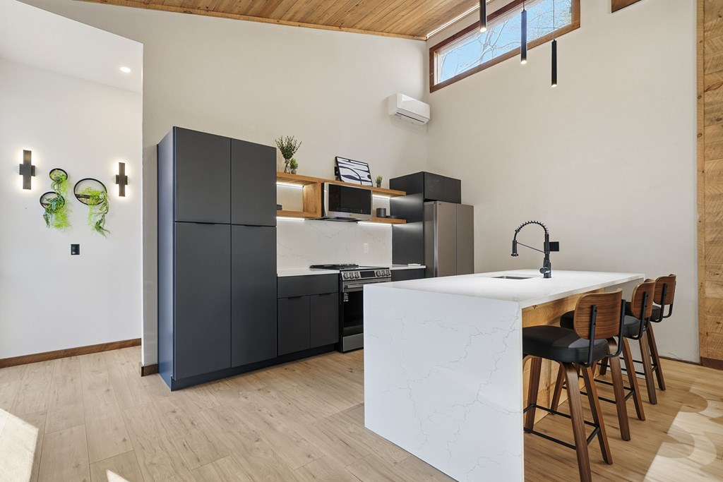 420172 Blue Ridge Residential