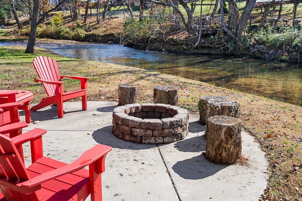 420177 Hayesville Residential