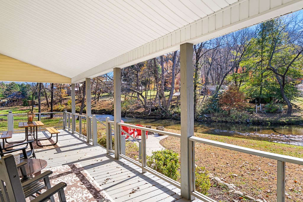 420177 Hayesville Residential