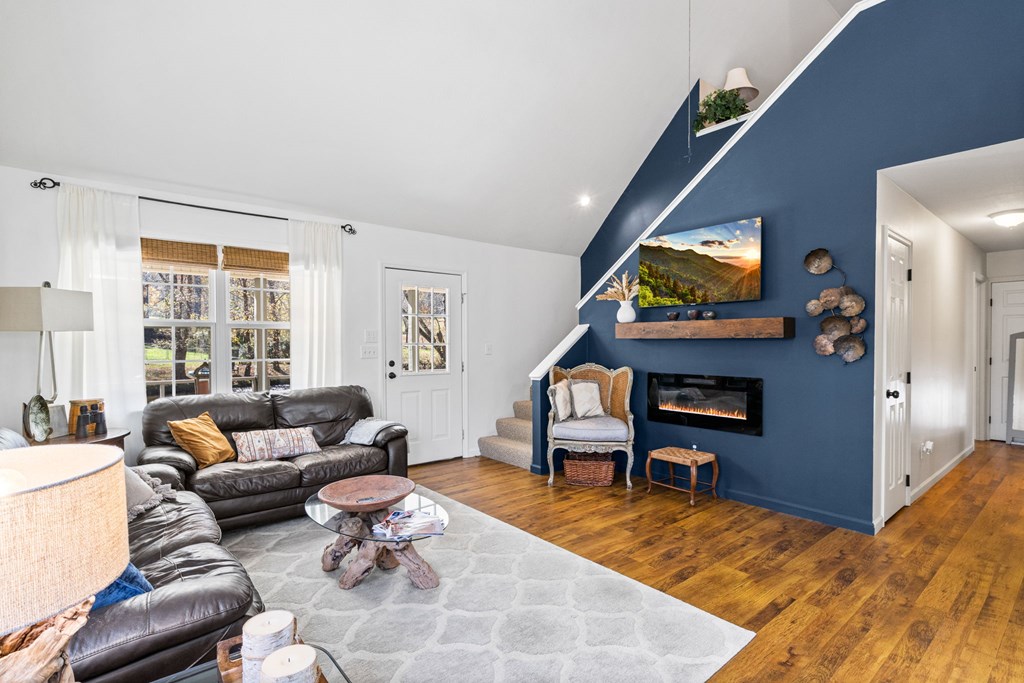 420177 Hayesville Residential