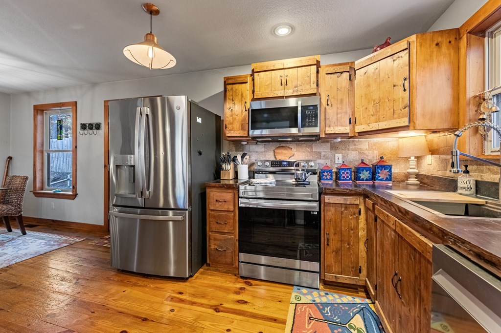 420183 Morganton Residential