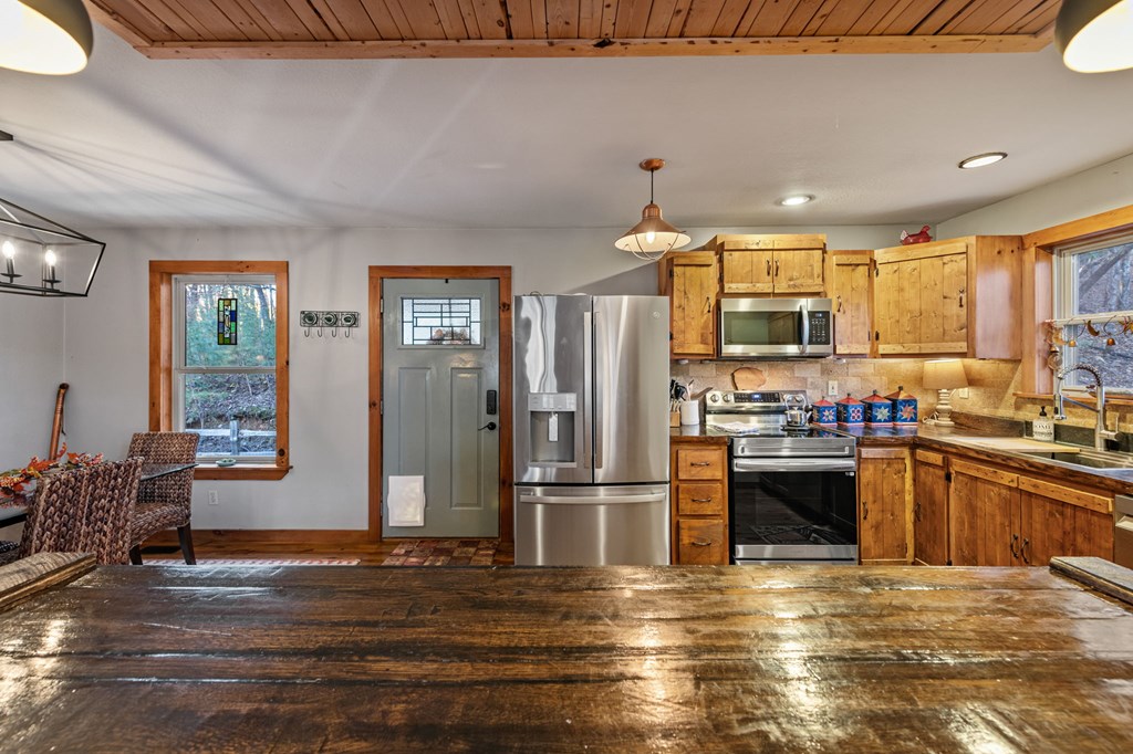 420183 Morganton Residential