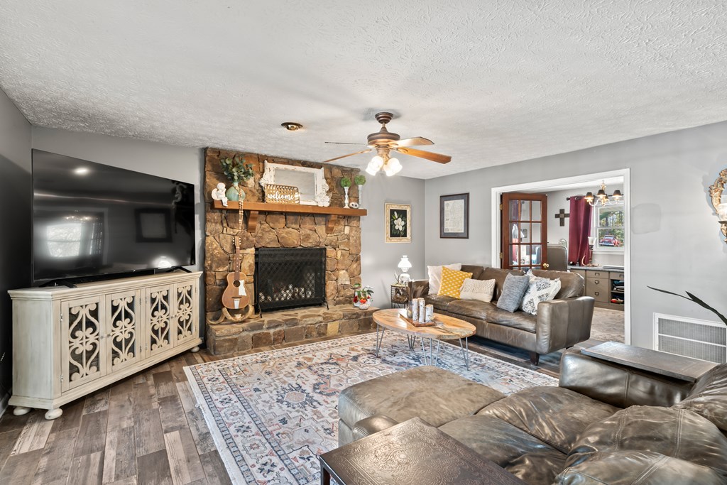 420192 Silver Creek Residential
