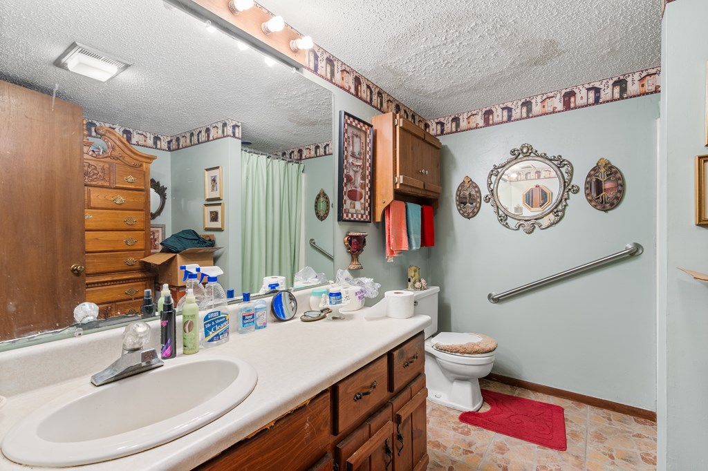 420200 Murphy Residential