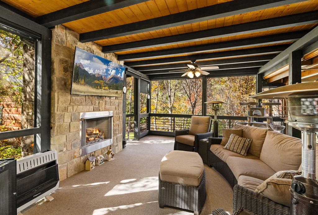 420203 Blue Ridge Residential