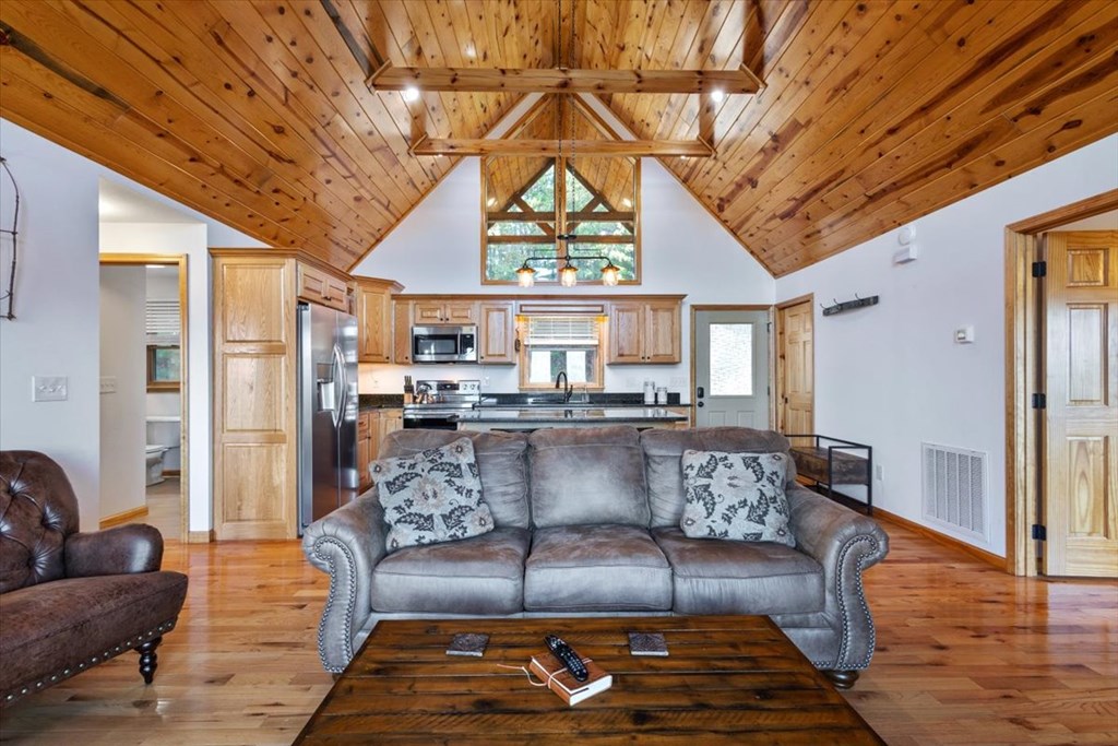 420210 Murphy Residential