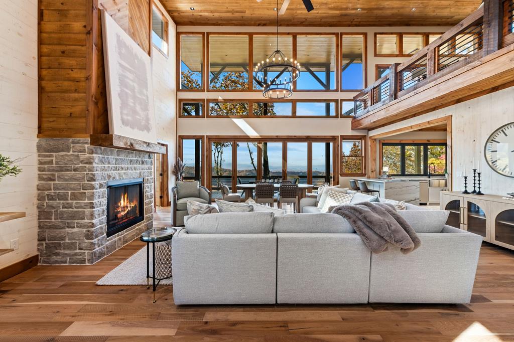 420222 Blue Ridge Residential