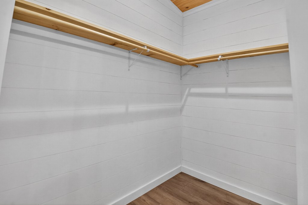 420225 Morganton Residential