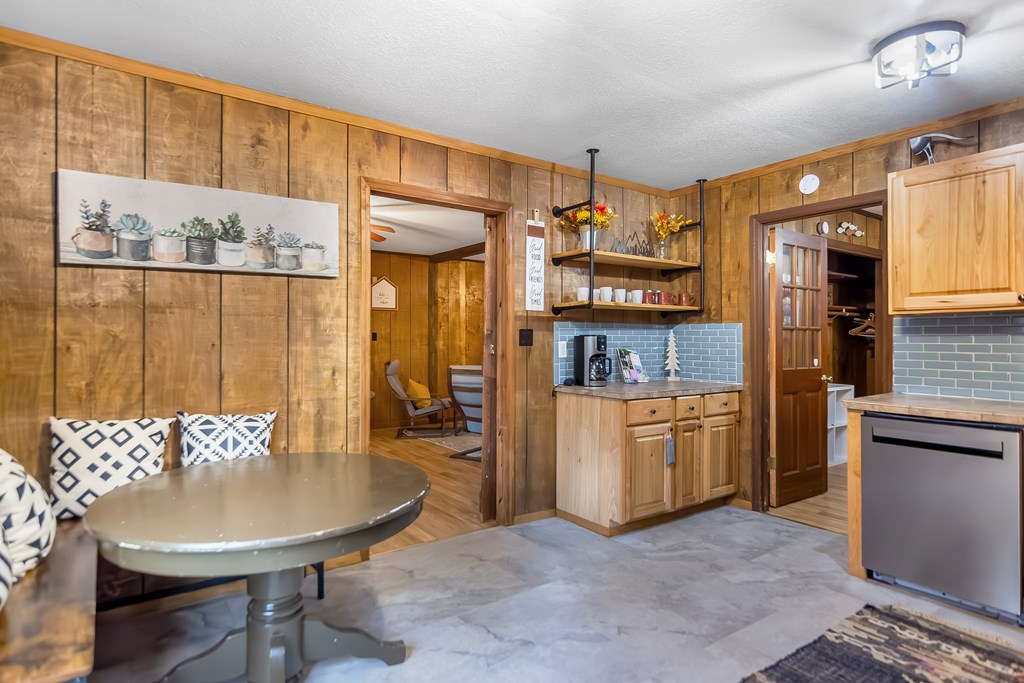 420234 Blue Ridge Residential