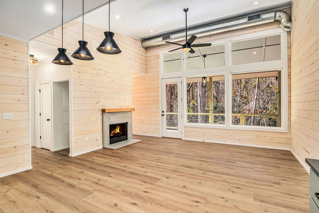 420237 Clayton Residential