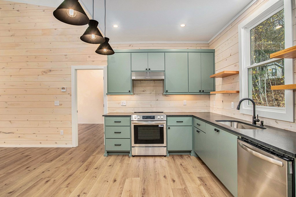 420237 Clayton Residential