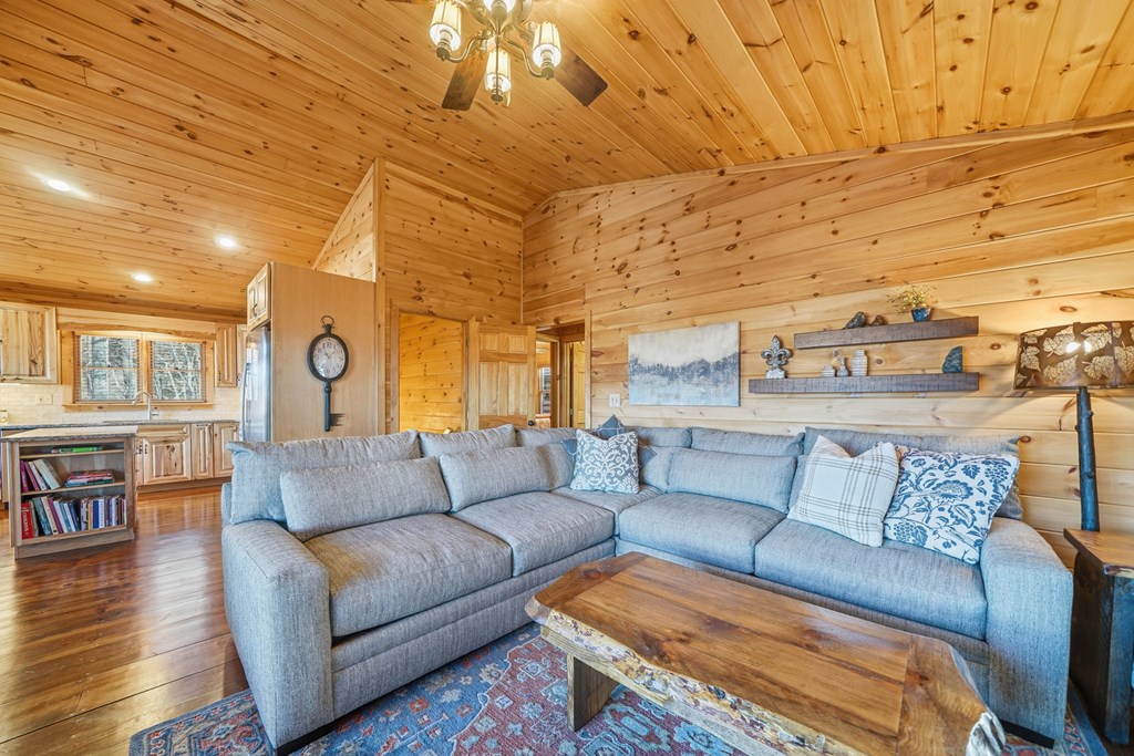 420253 Blue Ridge Residential