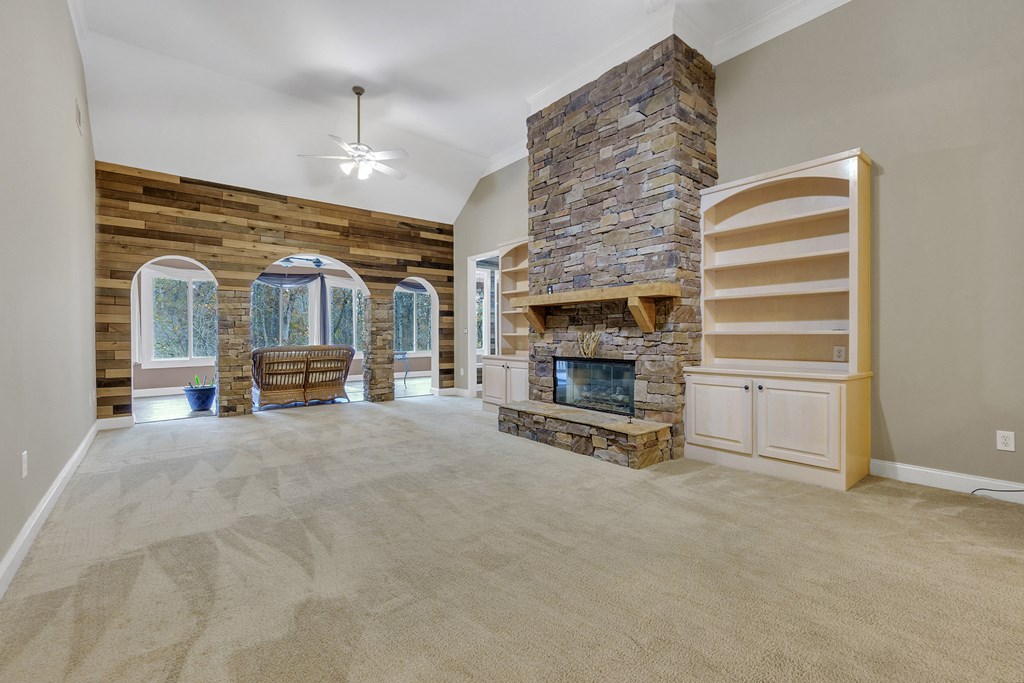 420264 Cumming Residential