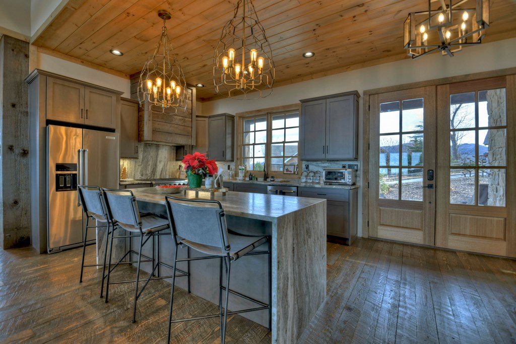 420269 Blue Ridge Residential