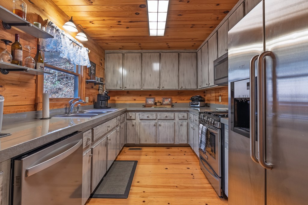 420274 Ellijay Residential