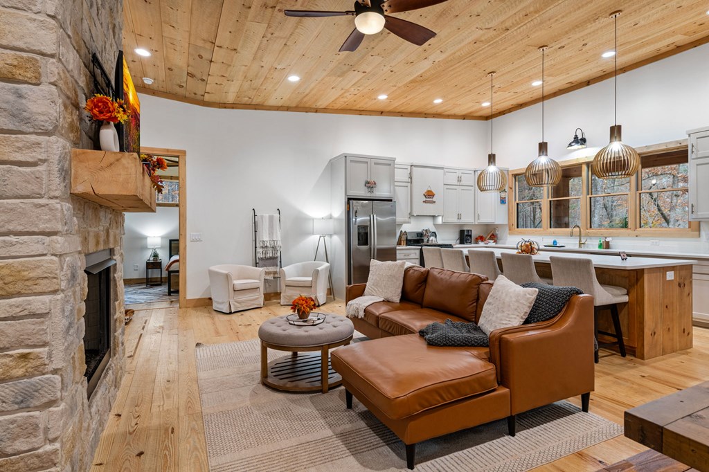 420277 McCaysville Residential