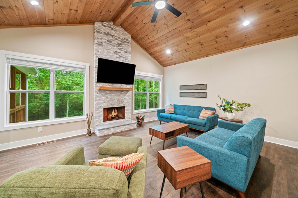 420280 Ellijay Residential