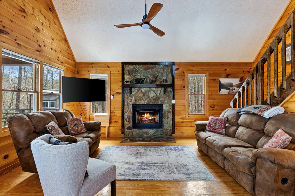 420288 Blue Ridge Residential