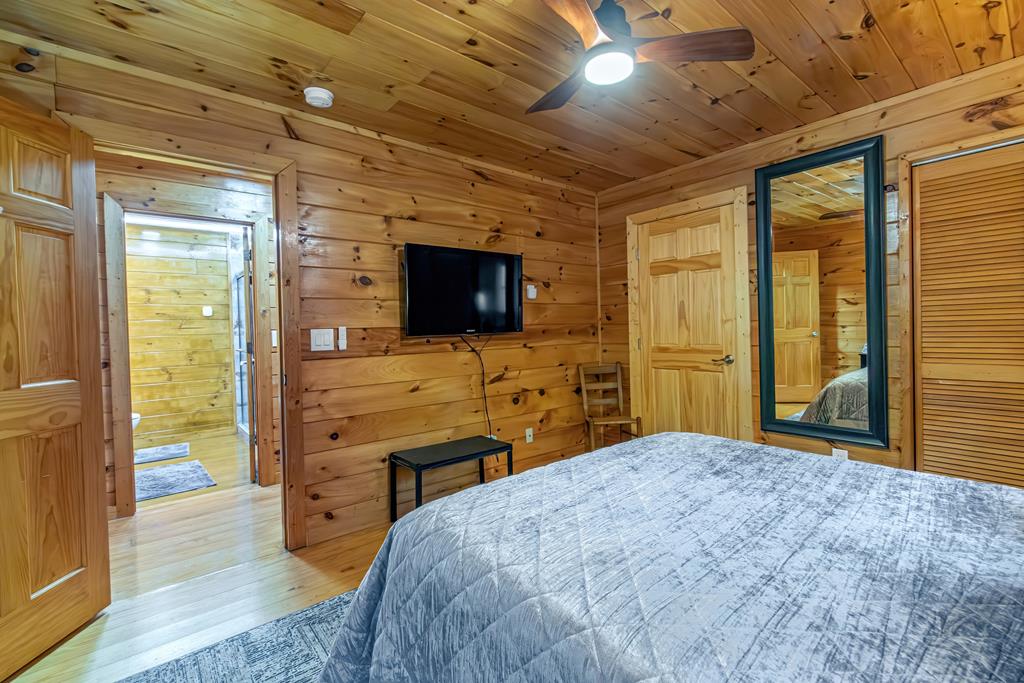 420288 Blue Ridge Residential