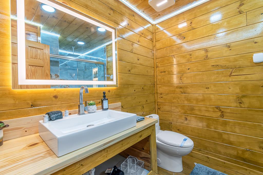 420288 Blue Ridge Residential