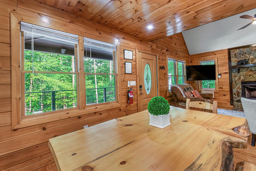 420288 Blue Ridge Residential