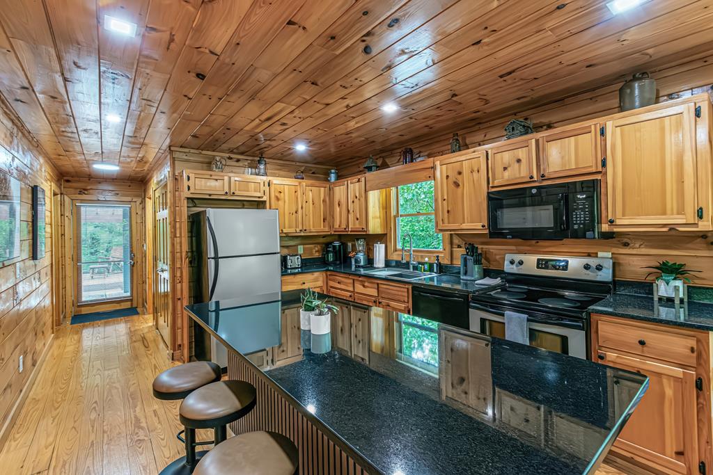 420288 Blue Ridge Residential