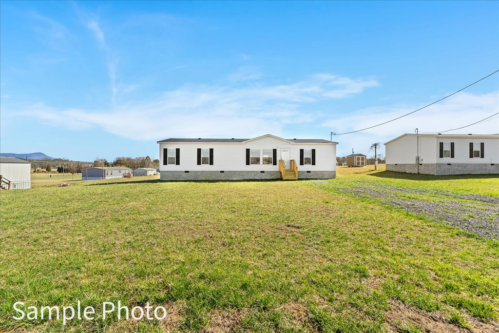 420292 Chatsworth Residential